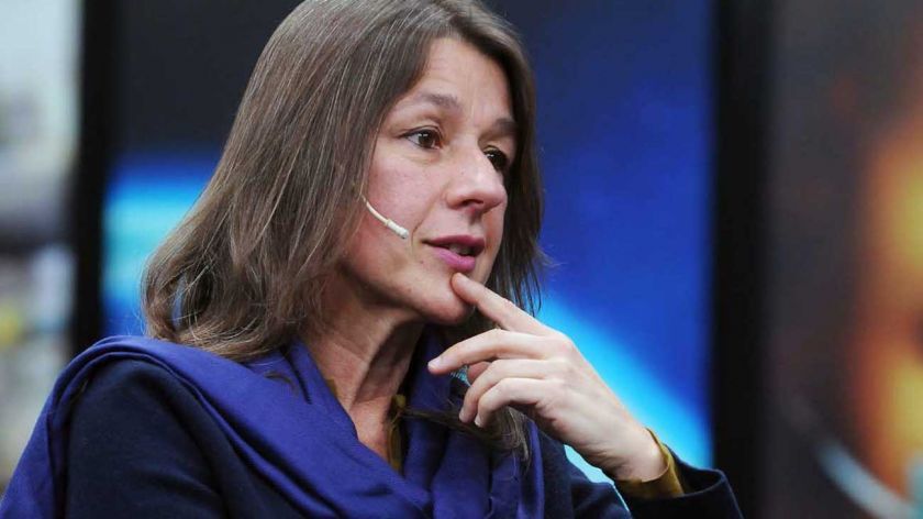 Sabina Frederic volvió a hablar de tomas: "El tema viviendas es una deuda de la democracia"