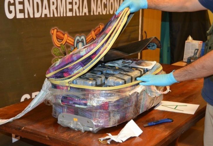 Buscan al “Señor K” por el contrabando de cocaína en la embajada rusa