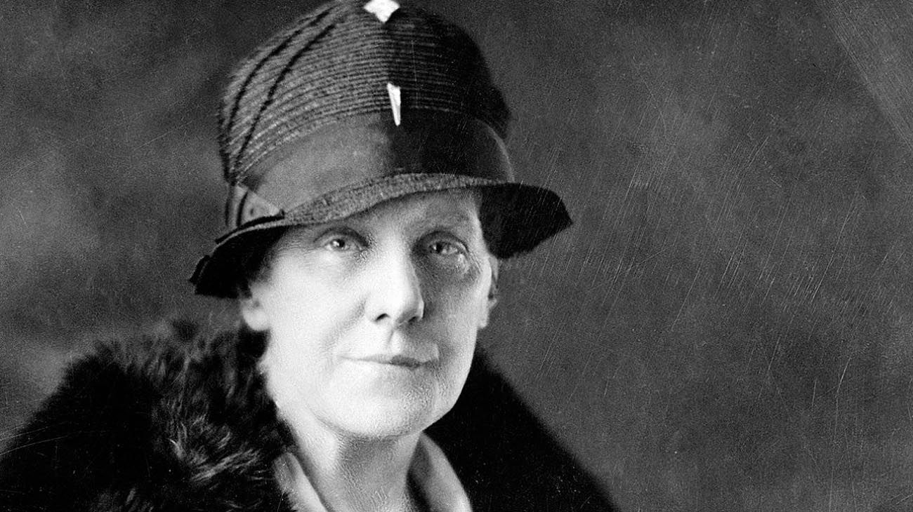 La historia de Anna Jarvis, la mujer que inventó el Día de la Madre y se arrepintió
