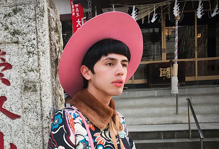Santiago Artemis, un diseñador que provoca con sus creaciones