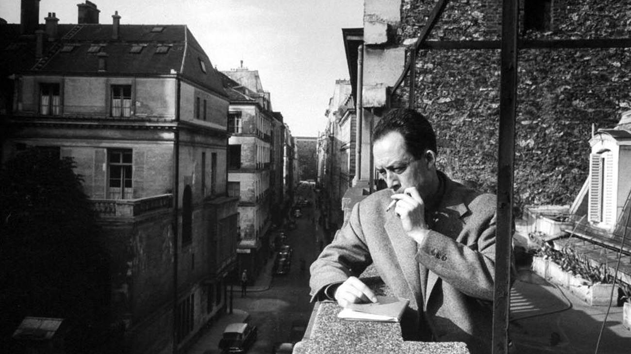 Albert Camus, el rebelde que "de corazón" le dedicó el Nobel a su maestro de escuela