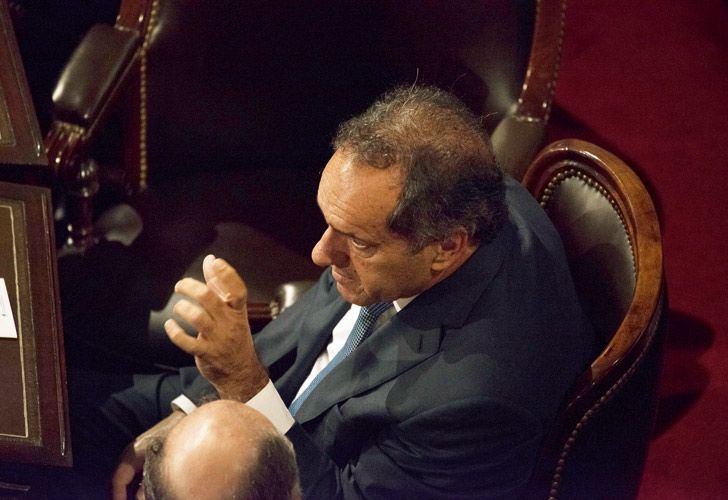 El mensaje de Daniel Scioli a Mauricio Macri: "La gente no da más"