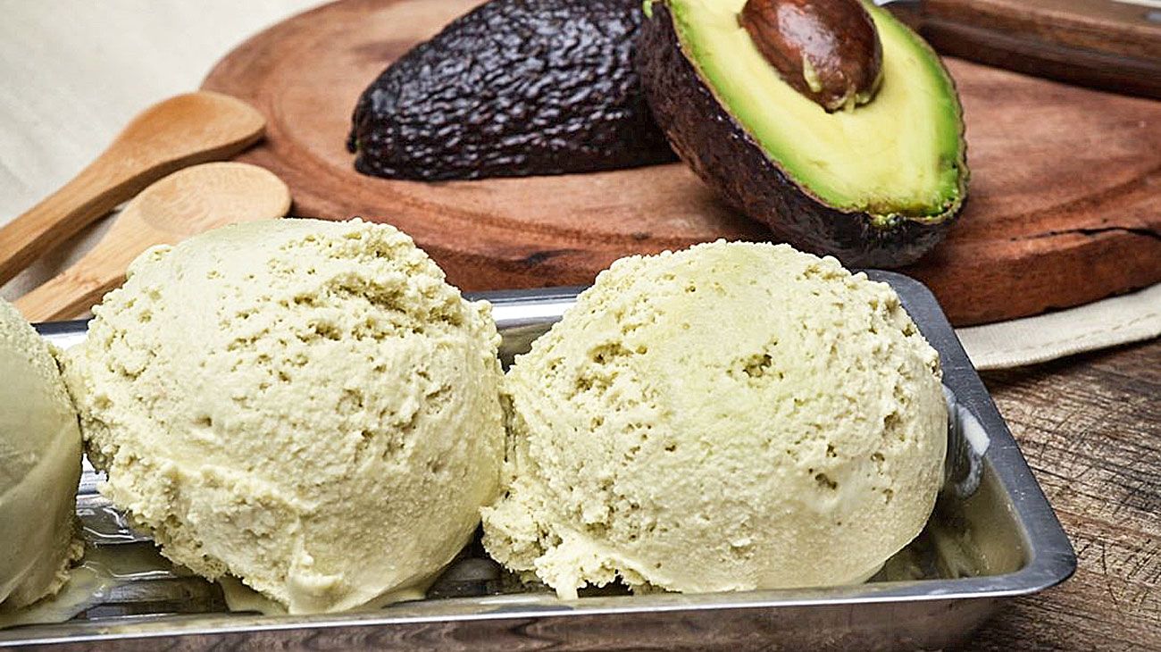 Helados "locos": de queso, palta, albahaca y cerveza