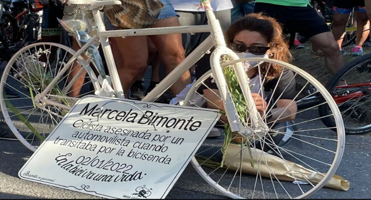 Comienza el juicio contra el automovilista que atropelló y mató a una mujer que iba en bicicleta en Palermo