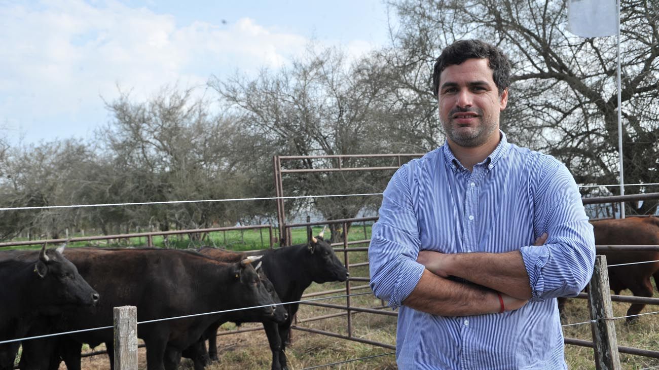 Le cobraron 60 dólares por un bife y decidió producirlos él mismo