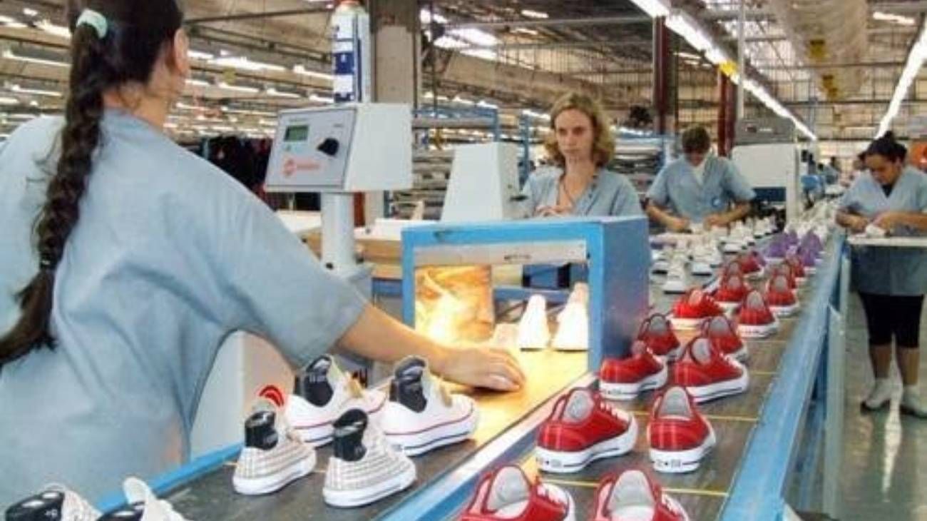 El Gobierno confirmó que en sólo siete meses quedaron al borde del cierre la misma cantidad de empresas que en todo 2025