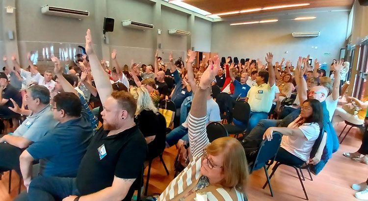 “No es la izquierda, es la docencia que rechaza la propuesta de hambre”: dura respuesta de los docentes a los dichos del gobernador