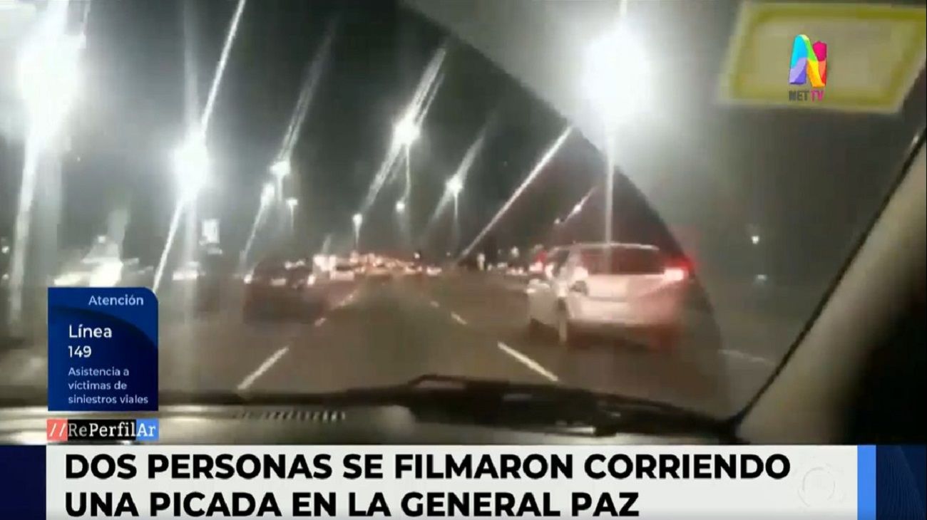 Video: se filmaron corriendo una picada en la General Paz y chocaron