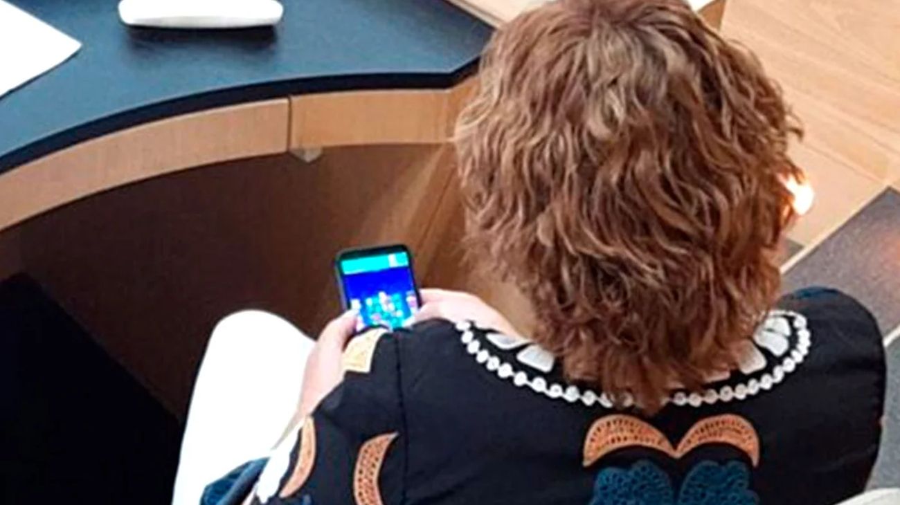 Quién es Milena Rosso, la legisladora que jugó Candy Crush durante una sesión en Córdoba