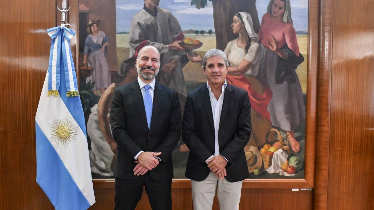 Luis Caputo anunció que Uber invertirá u$s 500 millones: Expansión y planes de relanzar una marca