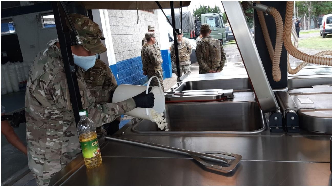 El Ejército Argentino reparte más de 24 mil raciones de alimentos en La Matanza