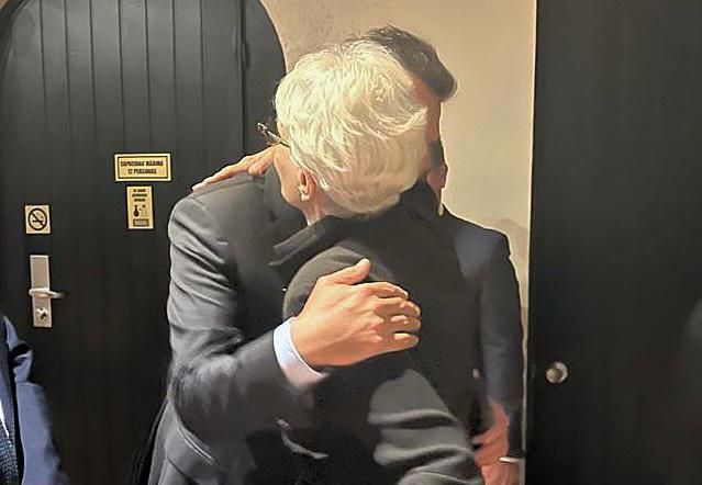 Antes de llegar a Washington, Massa se reunió con una figura clave del gobierno de Biden