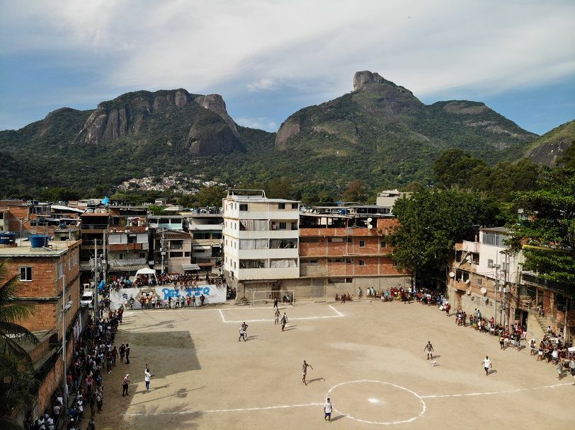 El fútbol en las favelas bajo la lente de un cordobés