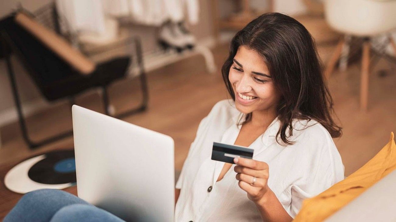 El 51% de los argentinos paga sus servicios e impuestos de manera online