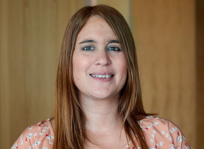 Premian a una científica argentina por desarrollar una fórmula que inactiva al coronavirus