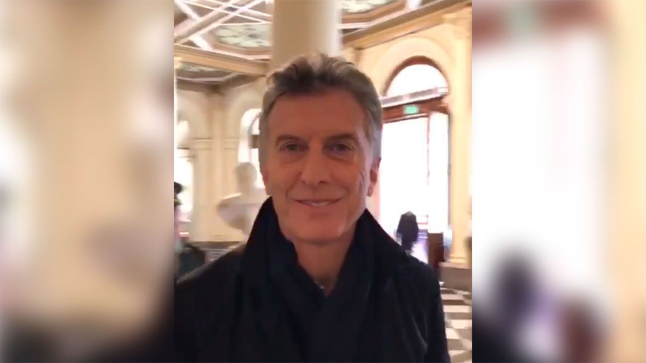 Video | Mauricio Macri desafió a los gremios desde Casa Rosada: "Acá se trabaja"