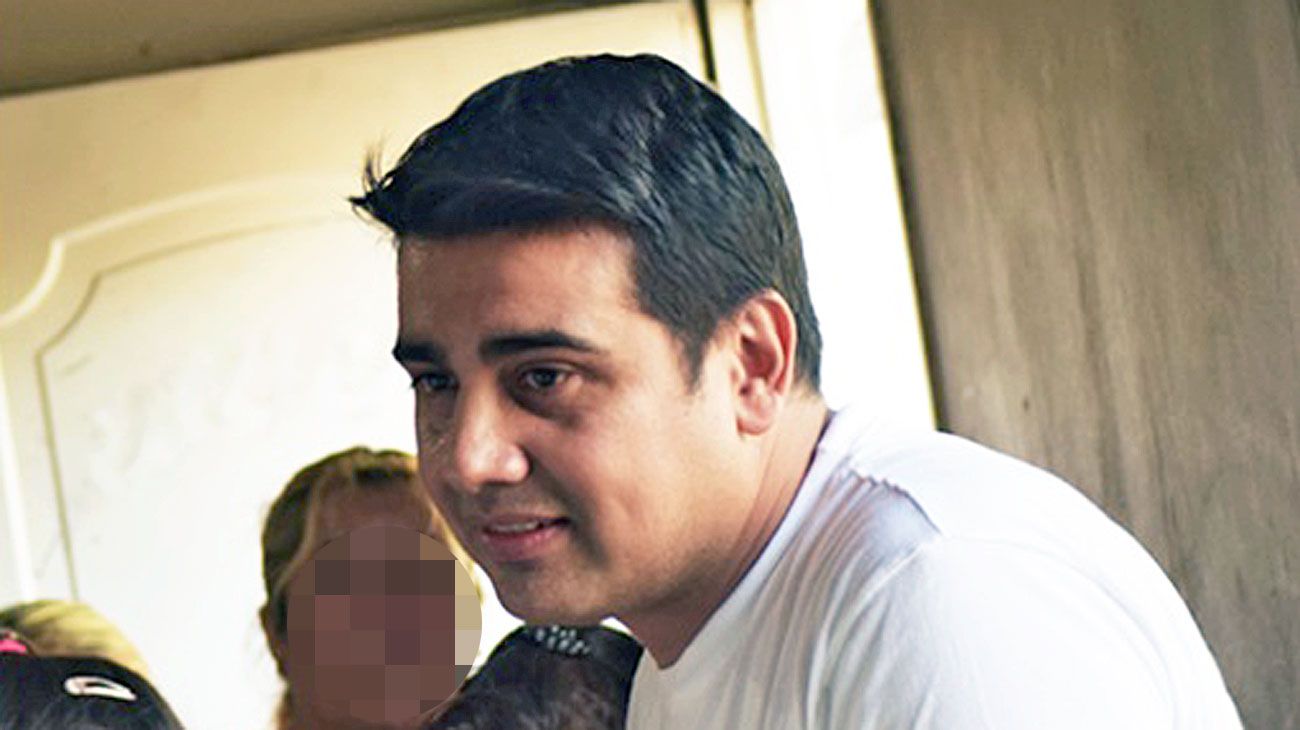 Volvía con su hijo de la escuela y lo mataron para robarle la moto
