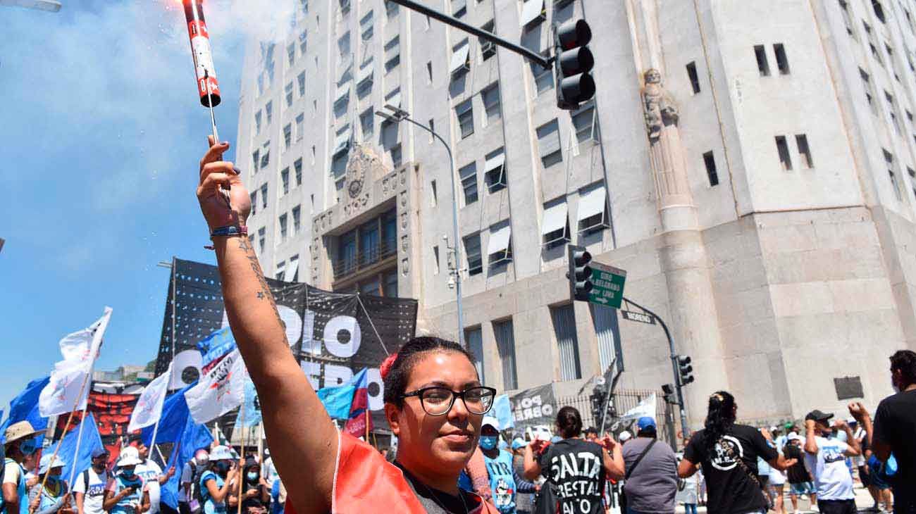 La conversión de planes en trabajo avanza y promete mayor tensión