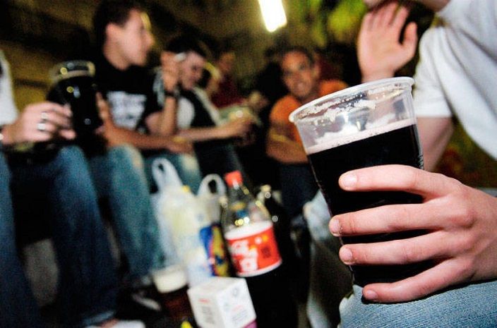 Advierten sobre graves consecuencias por el consumo temprano de alcohol