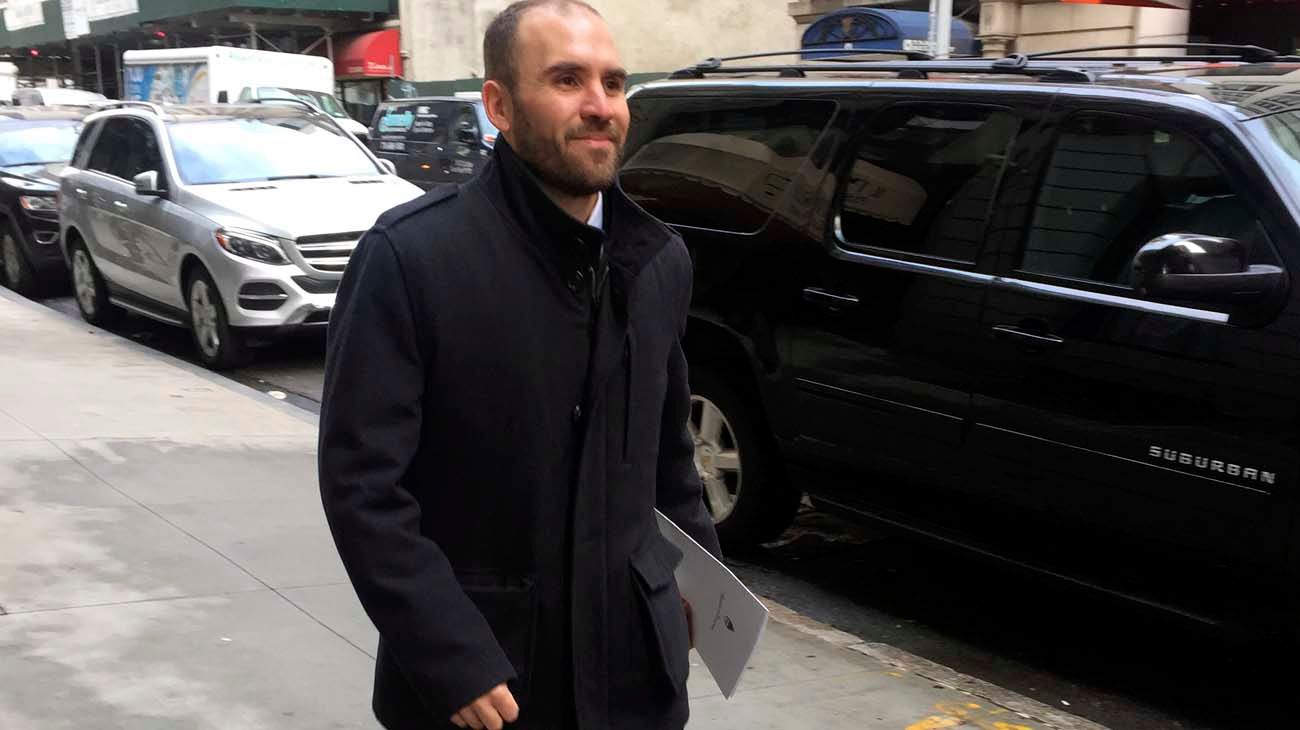 Guzmán advierte que no hay más reservas para pagar la deuda