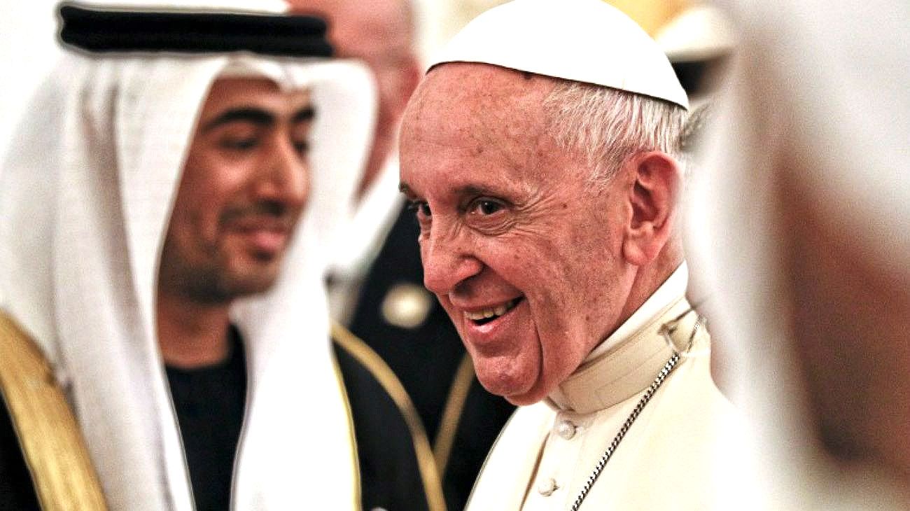 La fraternidad es humana, no divina