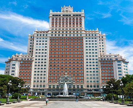 Renace en un hotel el Madrid de los '50
