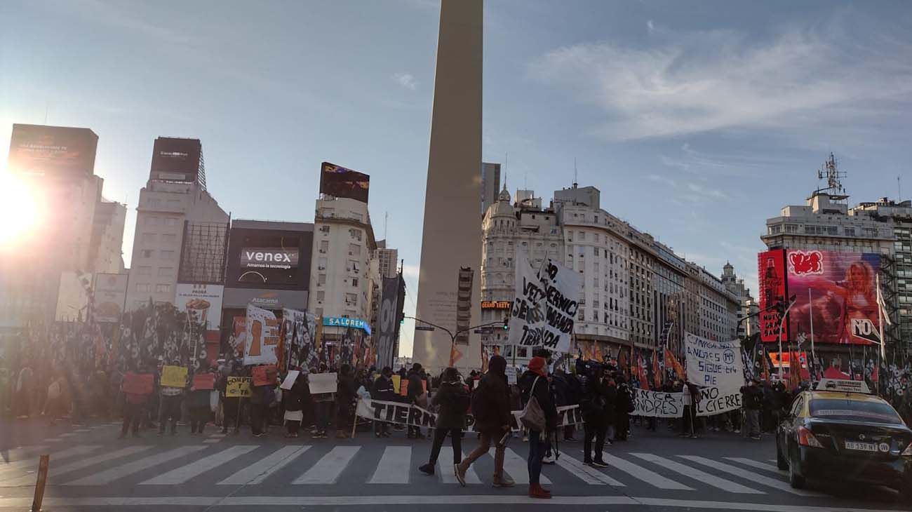 Otro día de caos y manifestaciones en el centro porteño