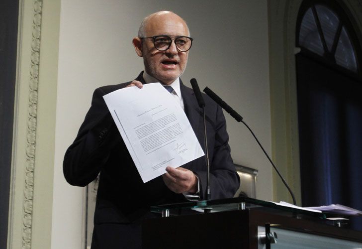 Qué decía Timerman de las alertas rojas mientras negociaba en secreto con Irán