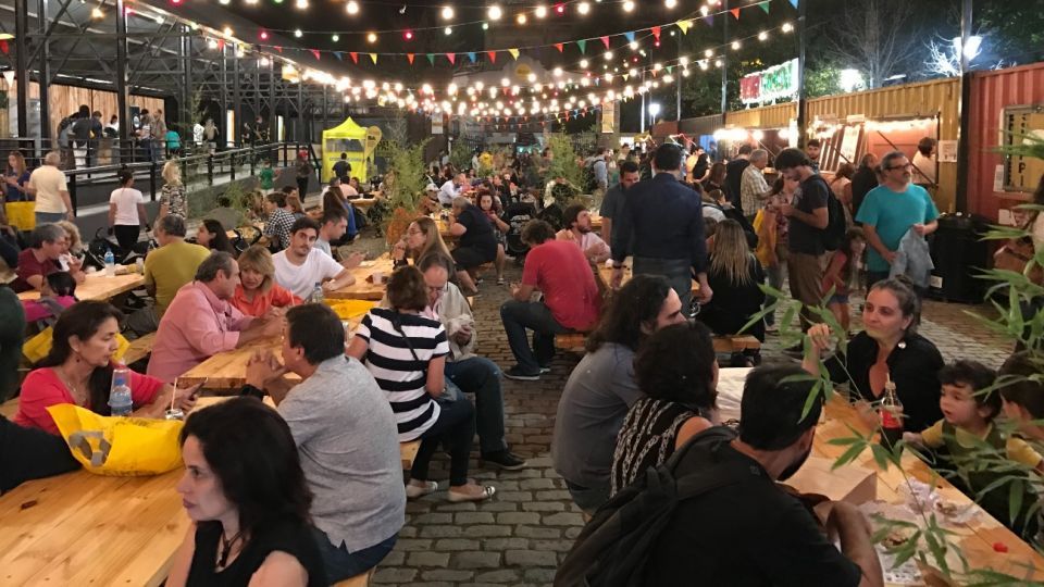 El New York Times analizó el fenómeno "los pesos queman" en la Ciudad de Buenos Aires