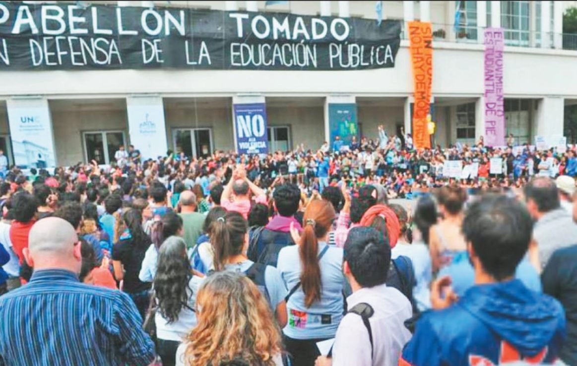 Toma en la UNC: la fiscalía solicita que vayan a juicio los 27 estudiantes