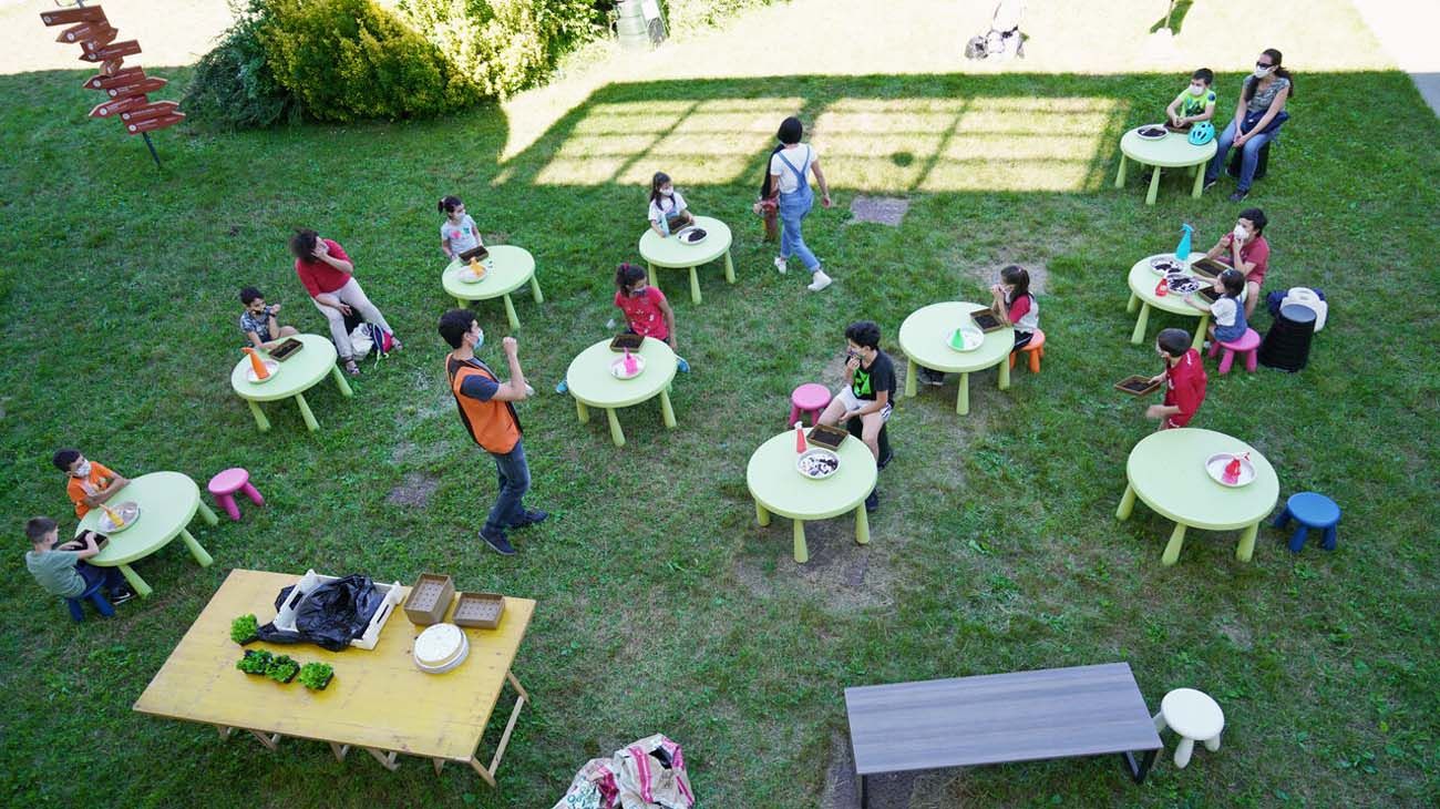 Gremios docentes rechazan dar clases en plazas y calles porteñas