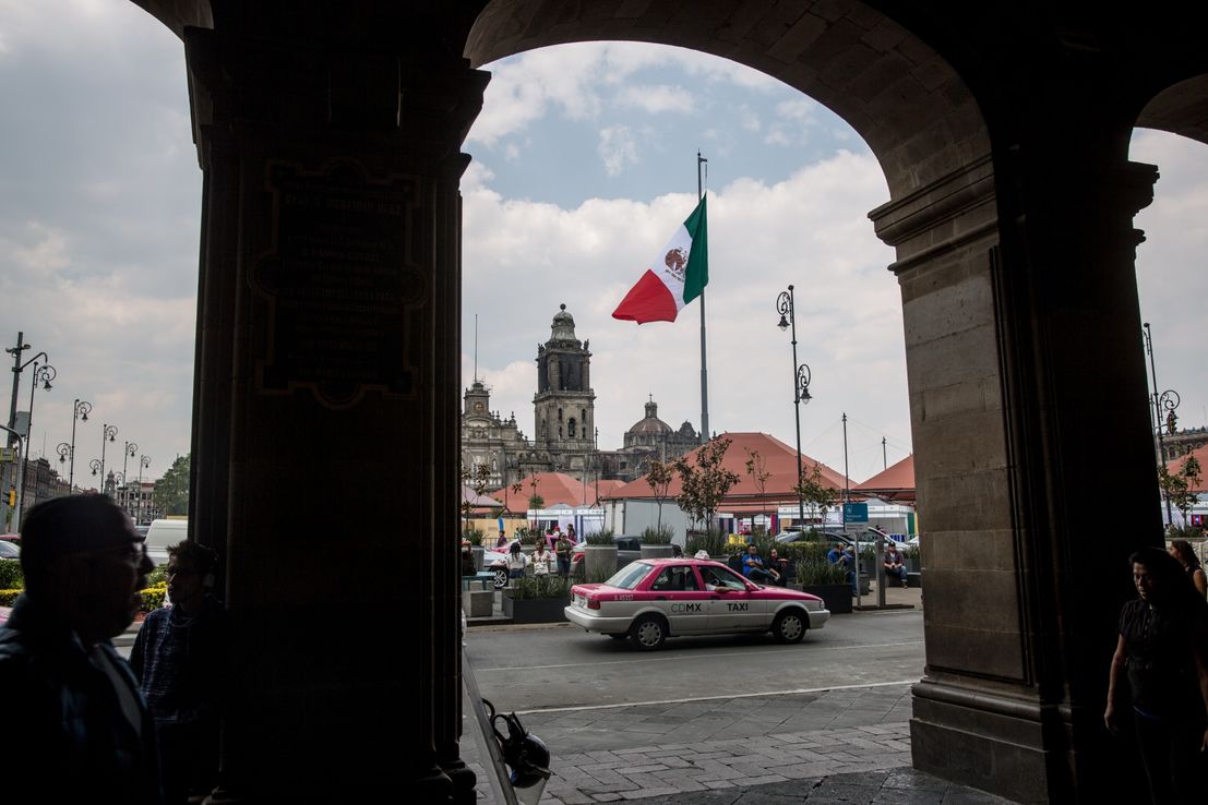 Estados Unidos triplicará la línea de swaps de emergencia para México