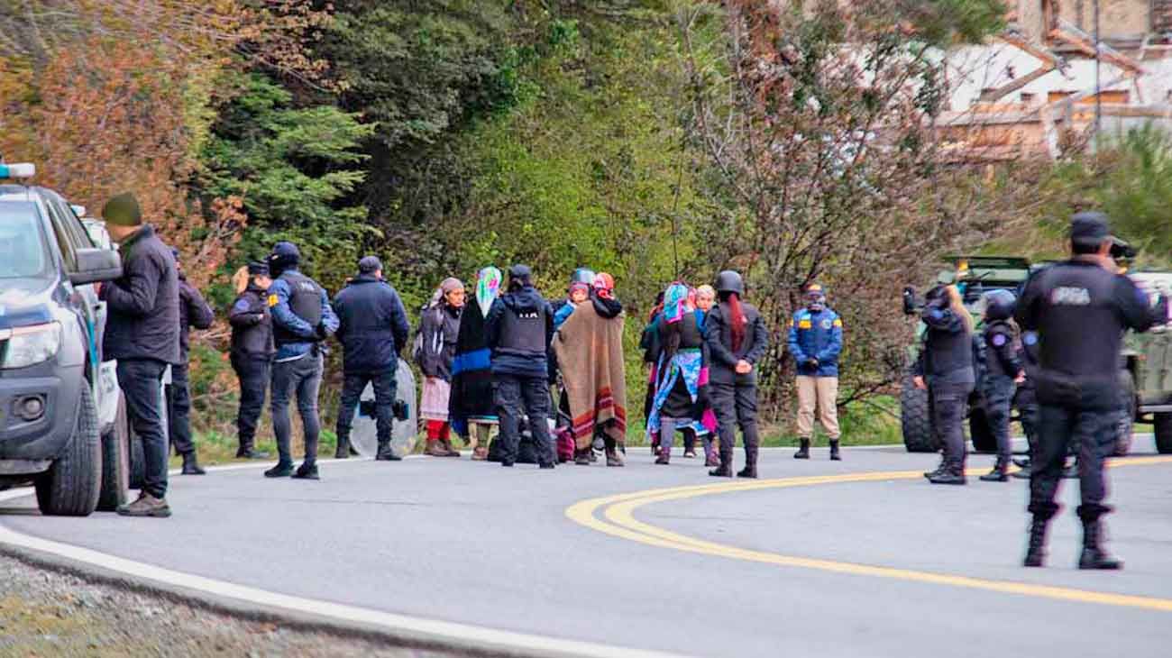 Ordenan el traslado de las mapuches detenidas de nuevo a Bariloche