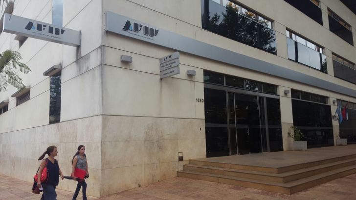 Quejas de empresarios por la obligación de adelantar el pago de impuestos