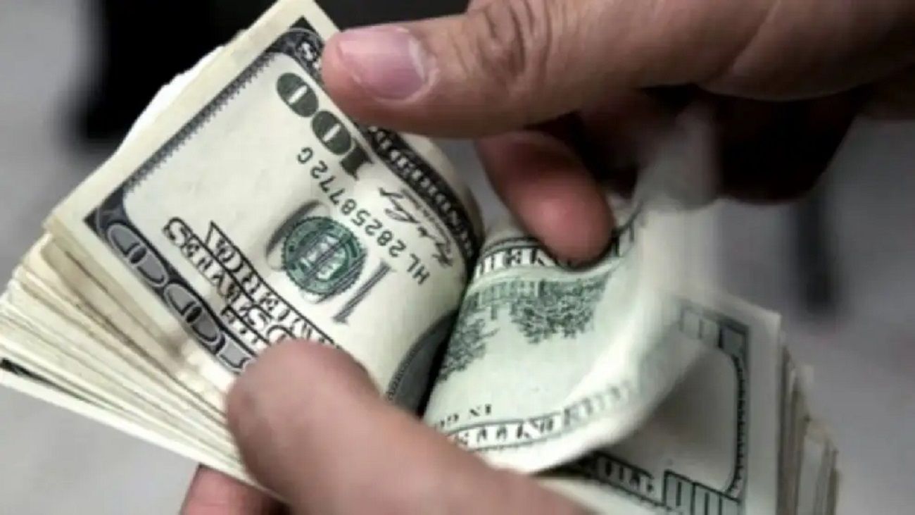 A cuánto cerró el dólar blue hoy, lunes 9 de junio de 2025