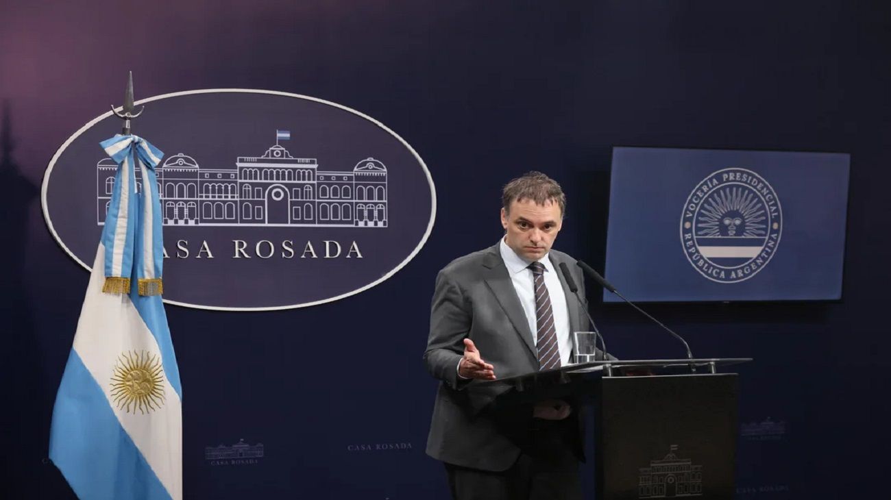 ¿Malentendido en el anuncio del arancelamiento a extranjeros?: “Lo que Adorni dijo es bastante endeble e impreciso”