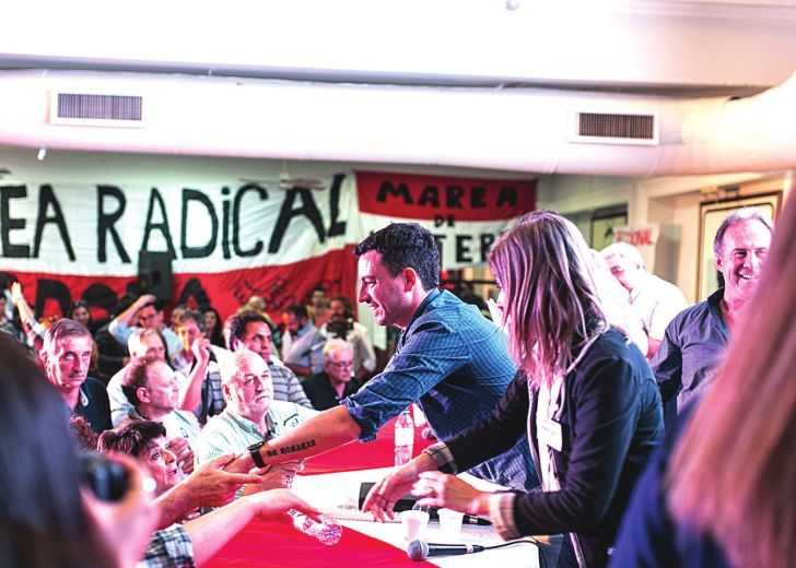 De Loredo asumió en el Congreso Provincial de la UCR junto a la cúpula de Cambiemos