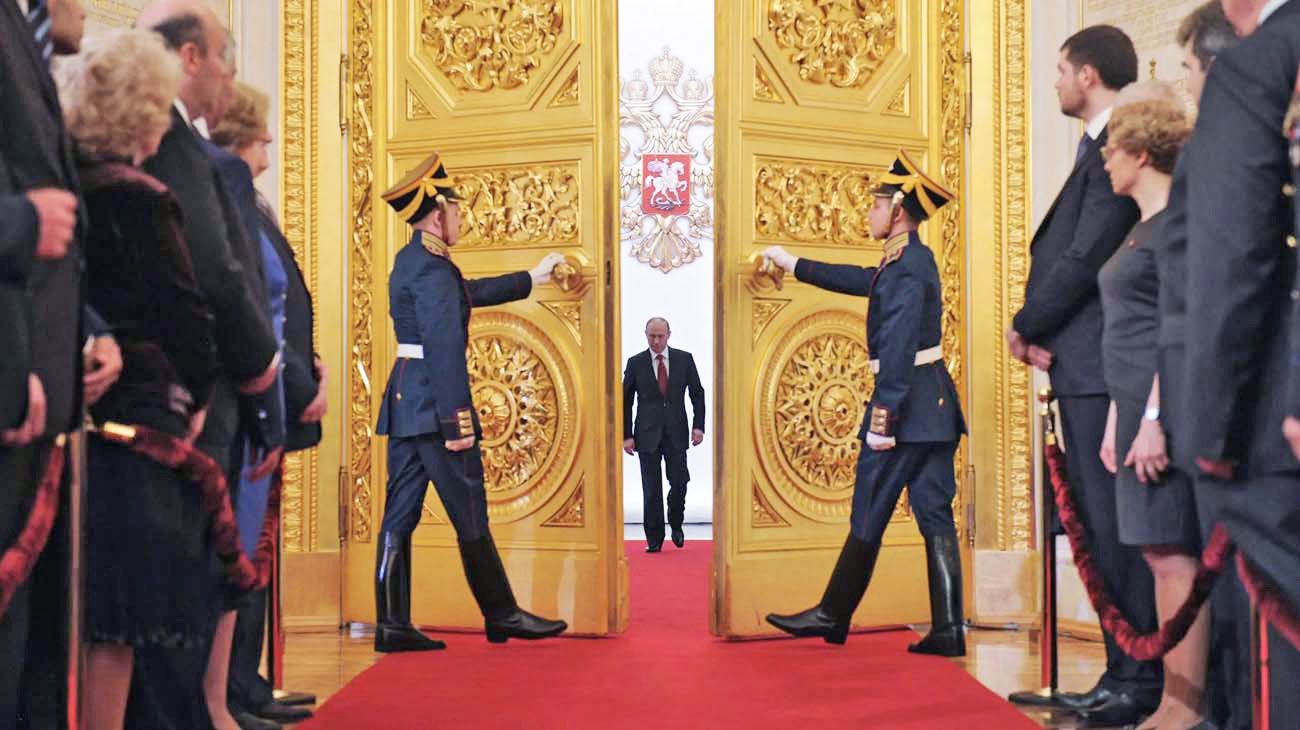 “Putin está rodeado de aduladores”