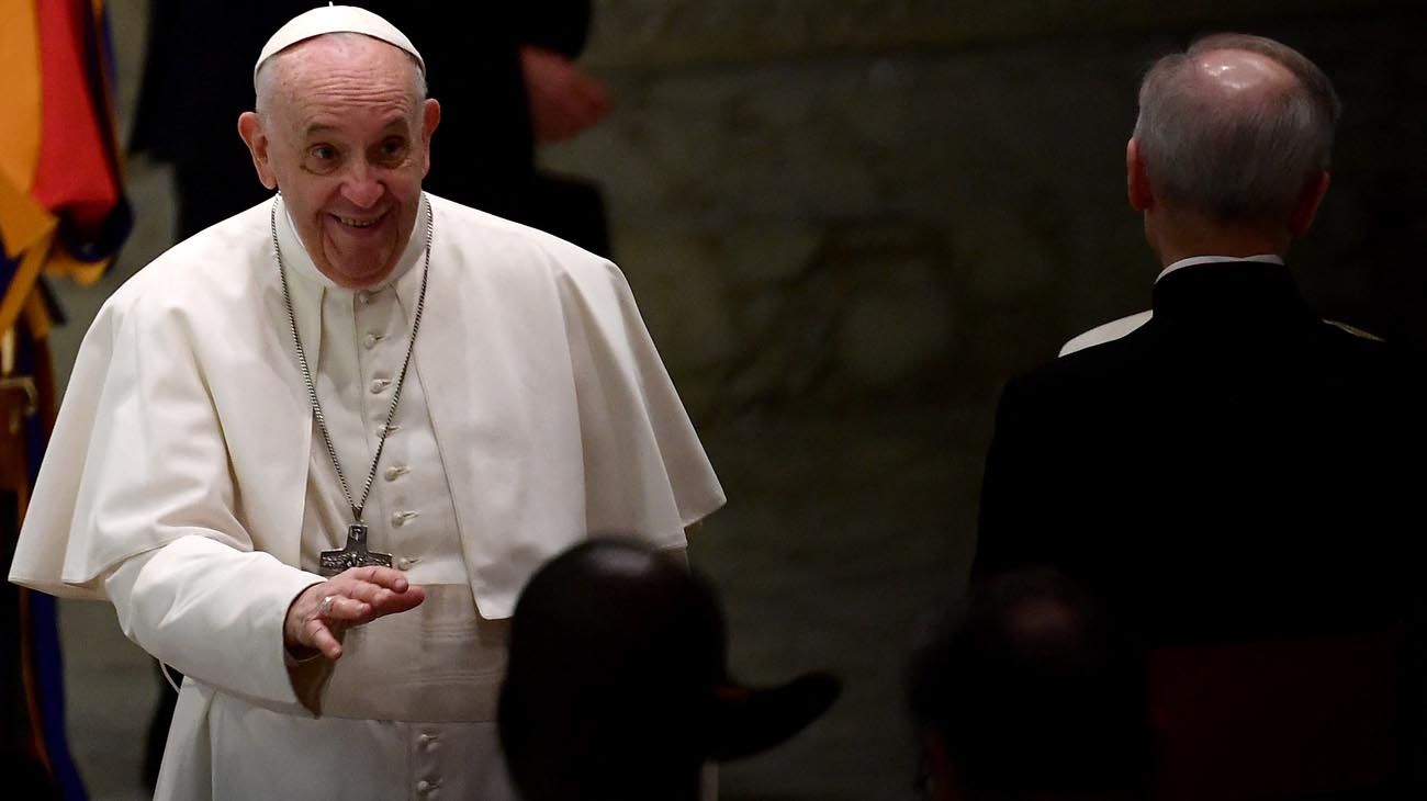 El Papa Francisco cuestionó al consumismo obsesionado con "qué comeremos o con qué nos vestiremos"