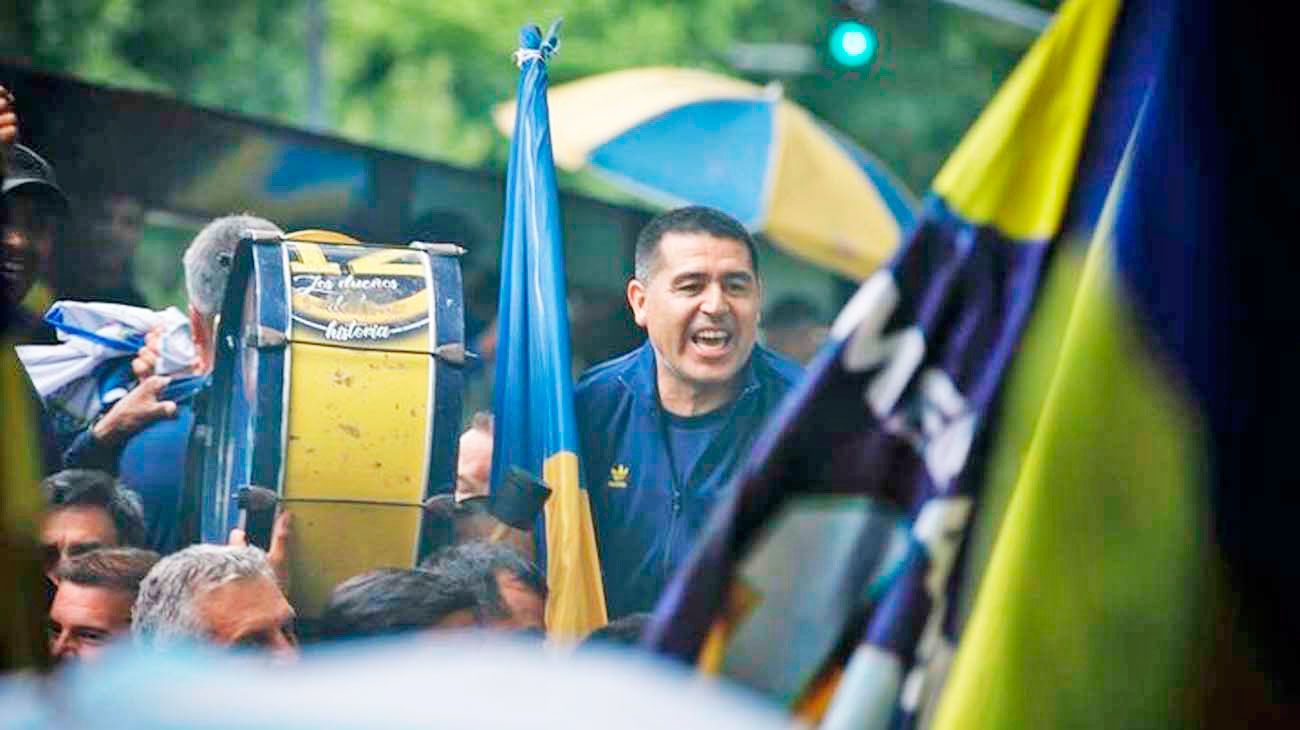 Macri, el mejor jefe de campaña de Riquelme