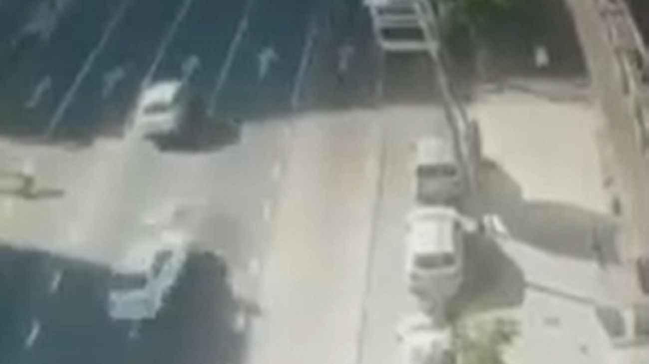 Manejaba ebrio, embistió a una moto y mató a tres personas