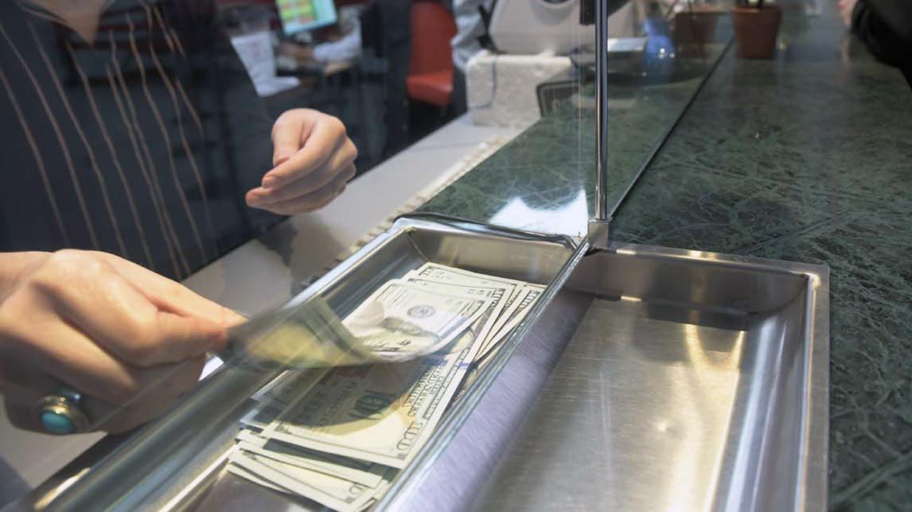 Blanqueo: una lección para Caputo y una revancha para los bancos