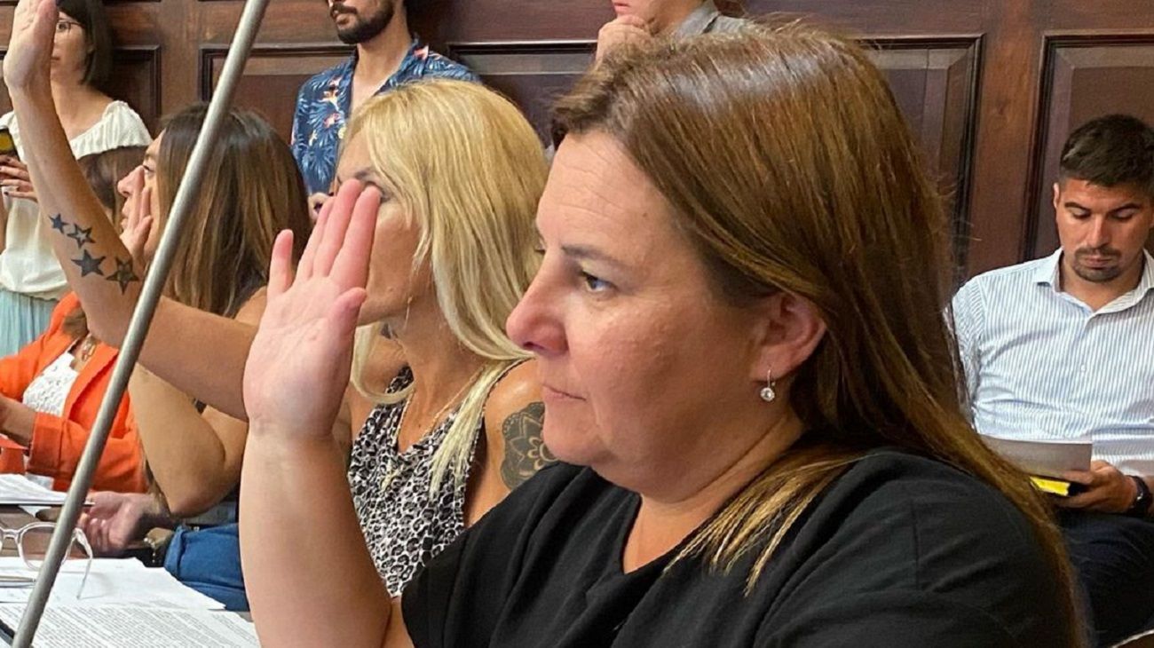Otro incidente con la diputada que había dado positivo en la alcoholemia: chocó a un pareja que iba en una moto