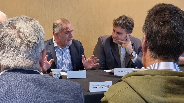 Un encuentro que marca la ‘guerra fría’ entre Juez y De Loredo