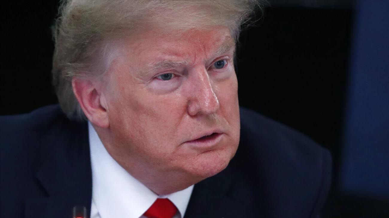 Más plataformas digitales sancionan las cuentas oficiales de Donald Trump