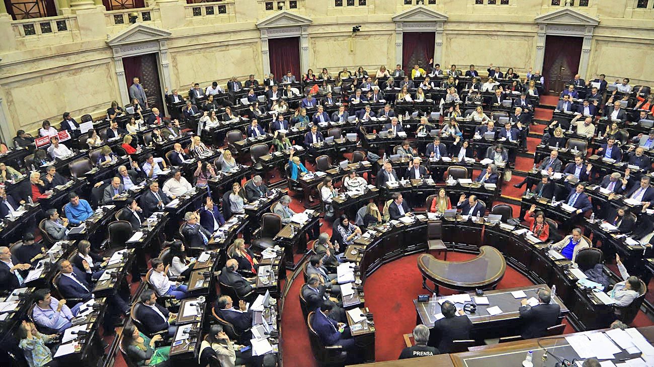 Fiestas nacionales a la espera de la última sesión de Diputados