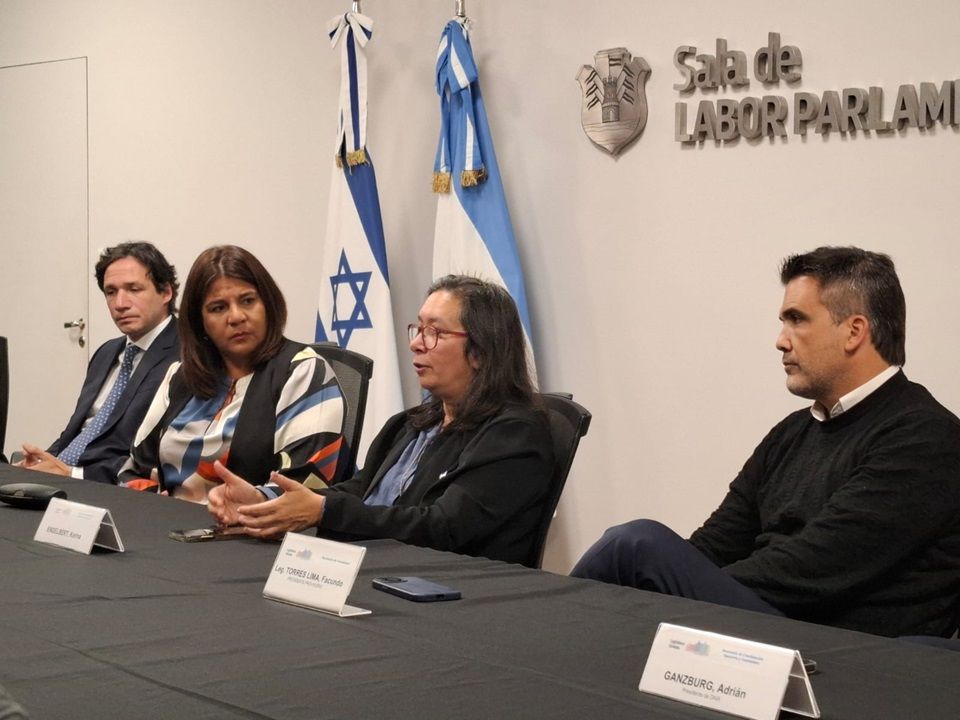 Karina Engelbert: "La tragedia del 7 de octubre para mí aún no terminó"