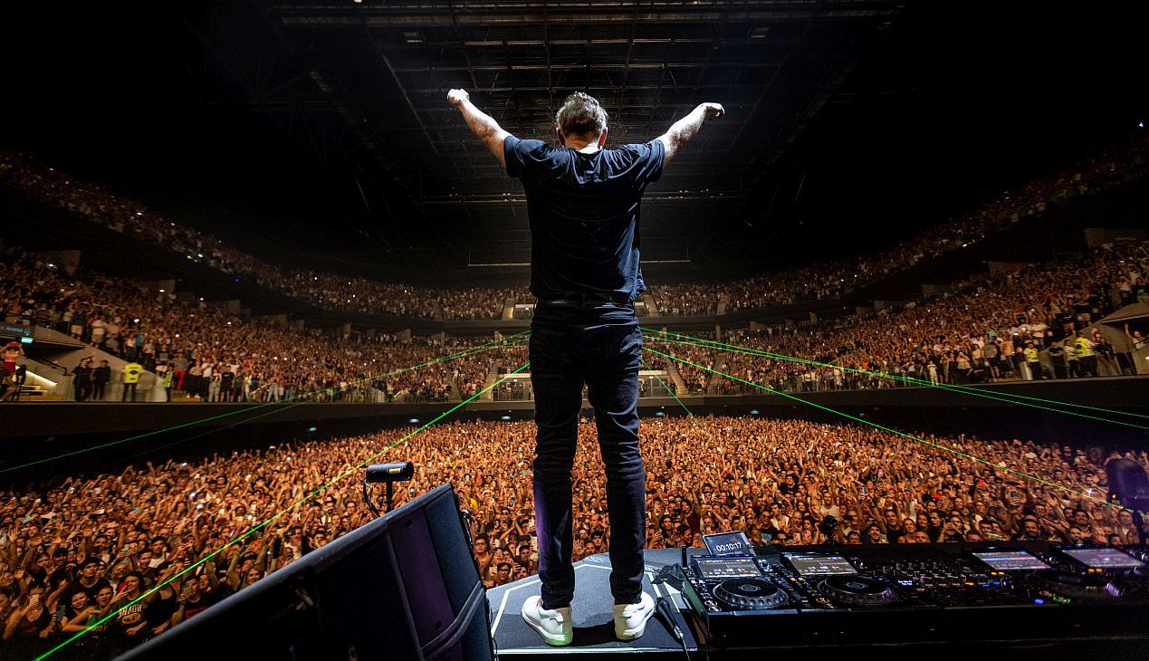 Con un espectacular show multimedia, David Guetta cerró su gira Monolith en Buenos Aires
