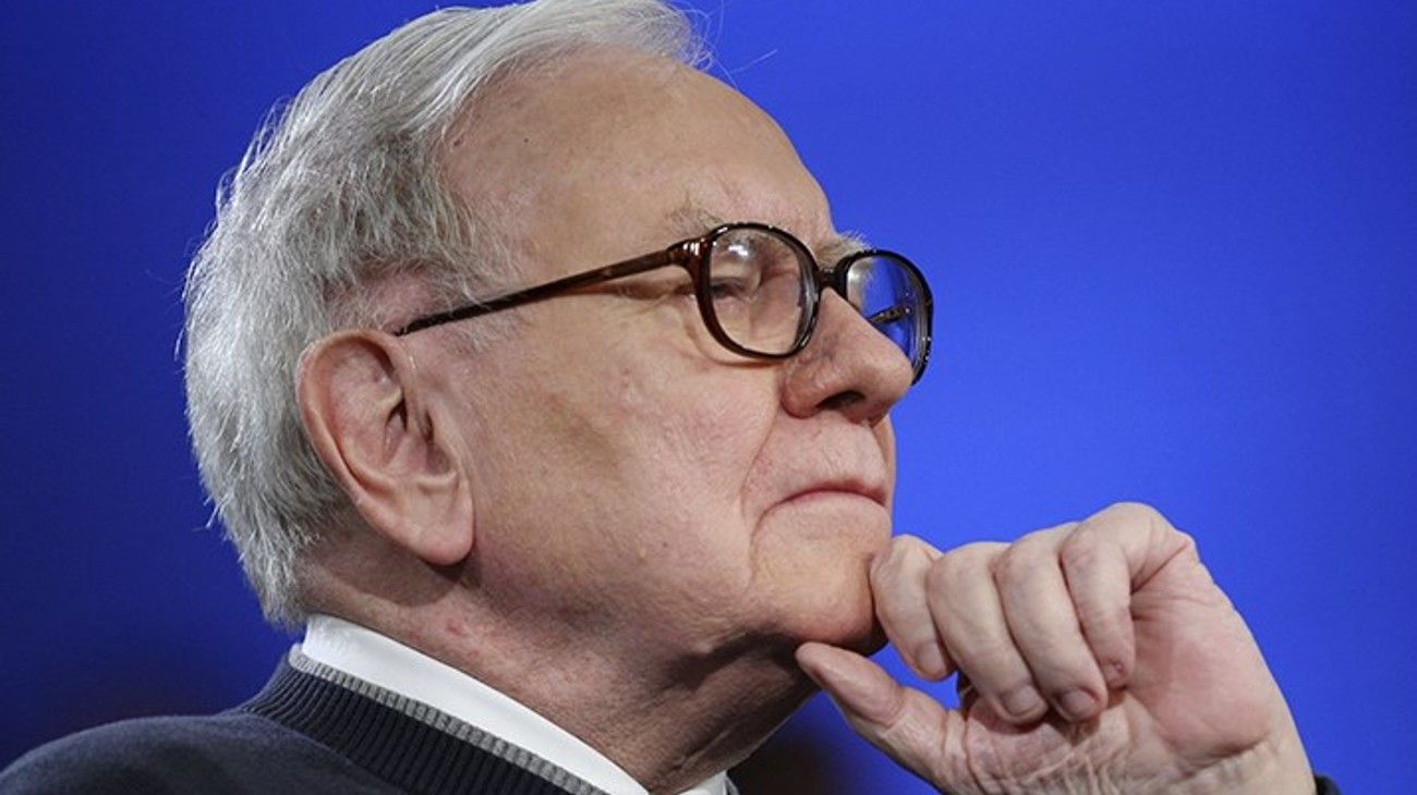 Warren Buffett sigue reduciendo su participación en Apple