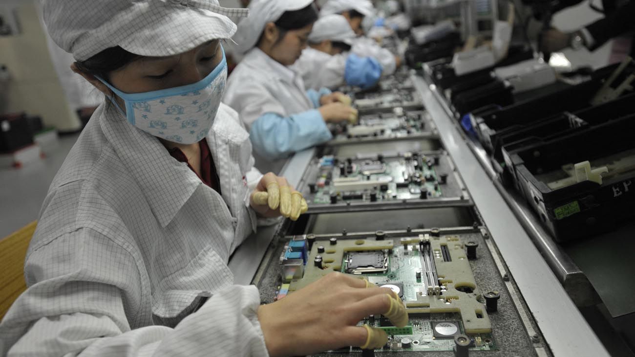 China: estallaron las protestas sociales en la mayor planta de iPhone del mundo